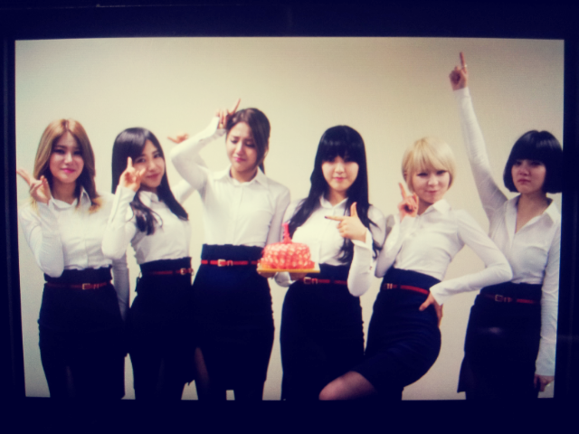 AOA 140209 트위터 - 저희 aoa가 드디어 1위를 했습니다!!!!!!