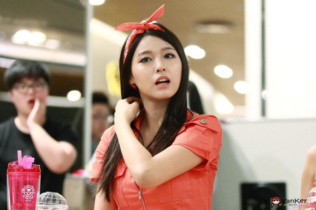 140628 AOA 설현 김포공항 팬사인회 직찍