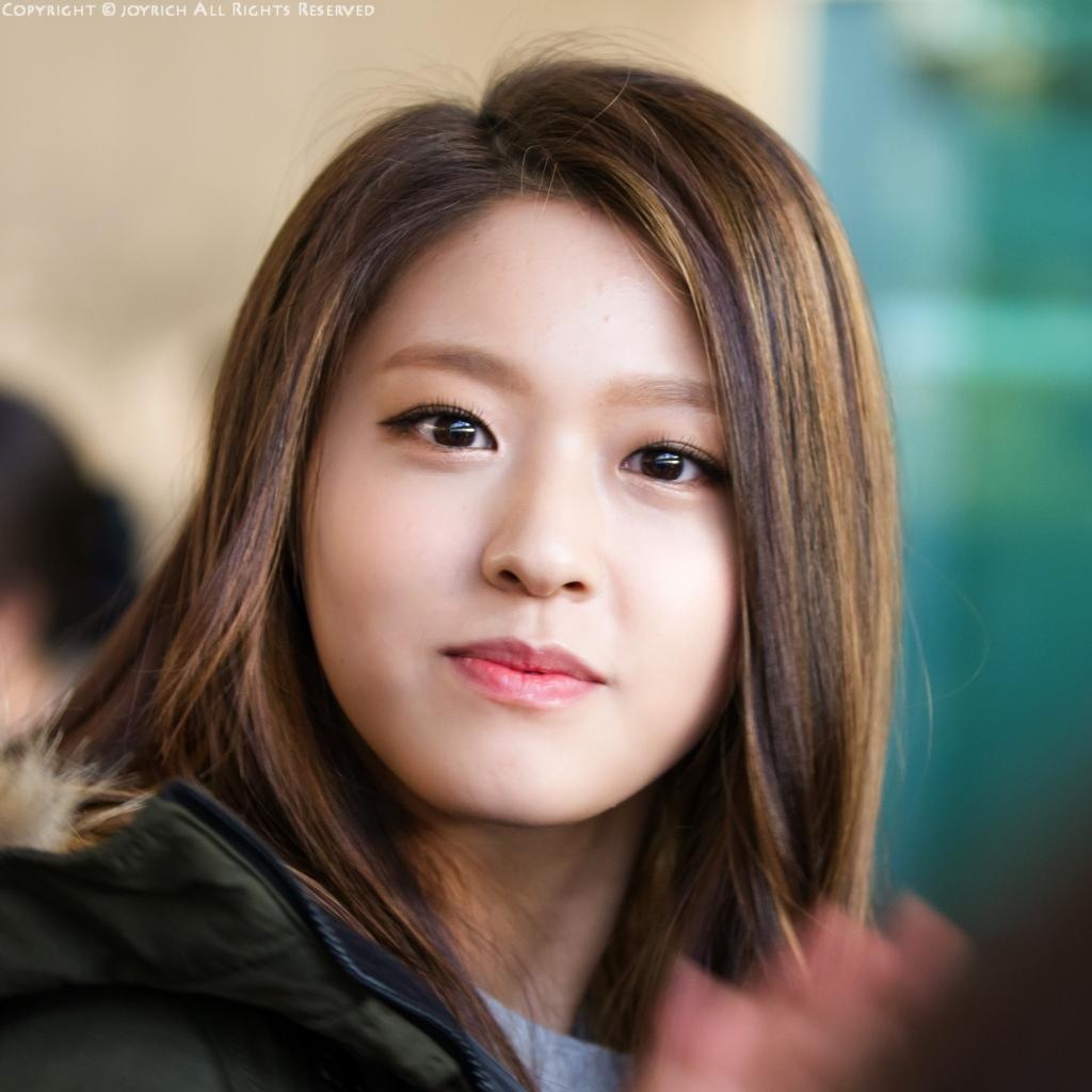 141103 김포공항 출국 초아,설현 직찍