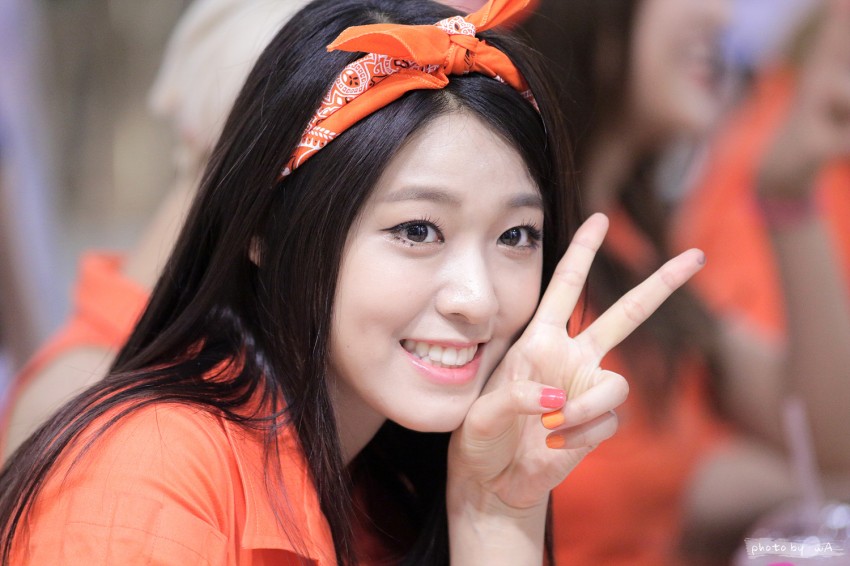 140628 AOA 설현 김포공항 팬사인회 직찍