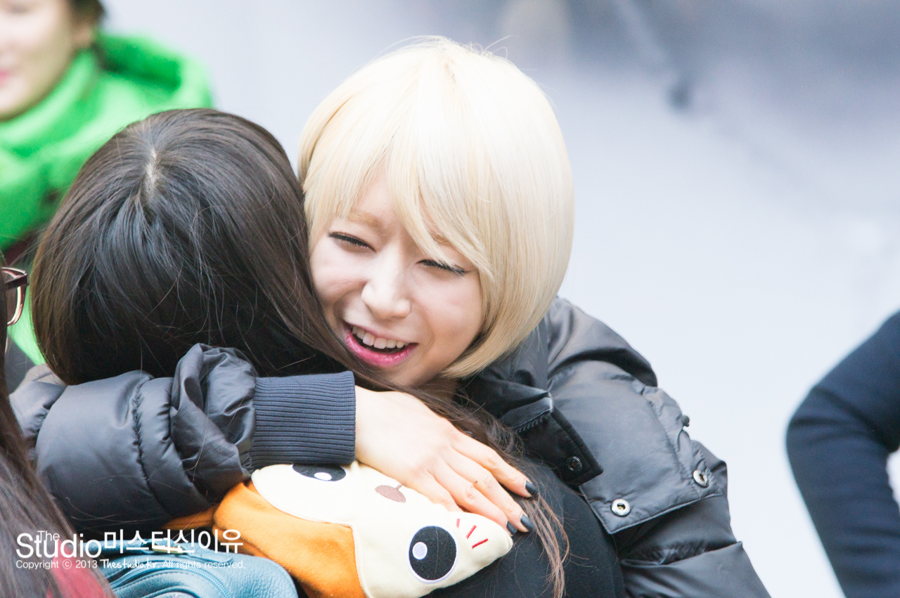 140215 명동 AOA 프리허그 직찍