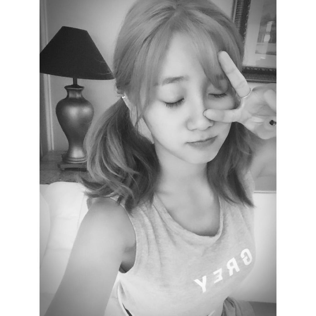유나(AOA) 150802 인스타그램 - LA
