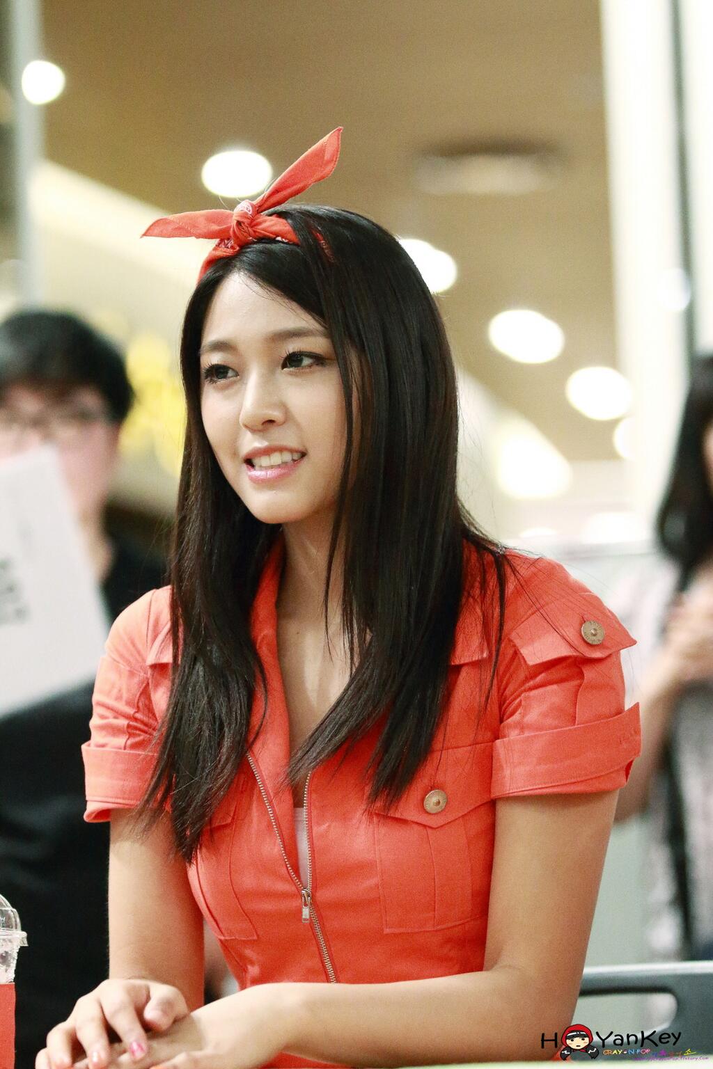 140628 AOA 설현 김포공항 팬사인회 직찍