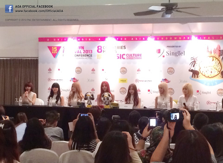 AOA 공식 페이스북 131120 업뎃 - 싱가포르에서의 AOA, 함께 보시죠!