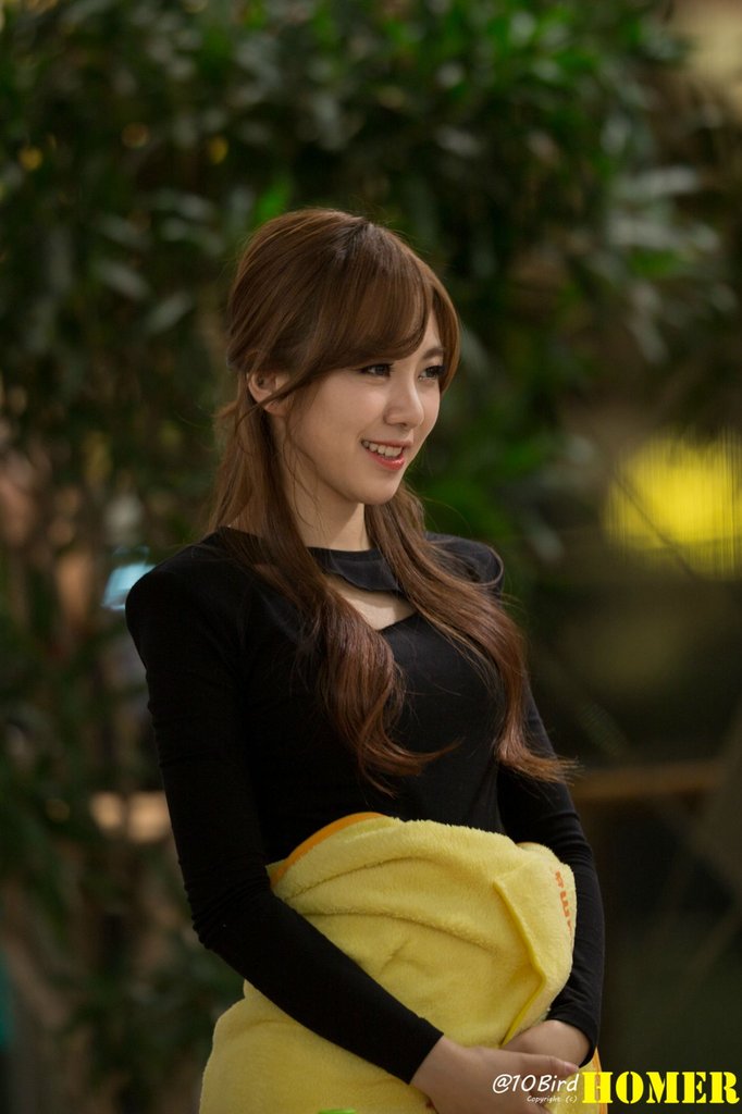 AOA 직찍 - 131027 영풍문고 김포공항점 팬싸인회 Part.1 (34 pics)