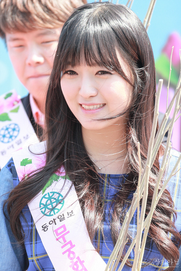 AOA 찬미 직찍 - 140404 무궁화묘목 배부행사