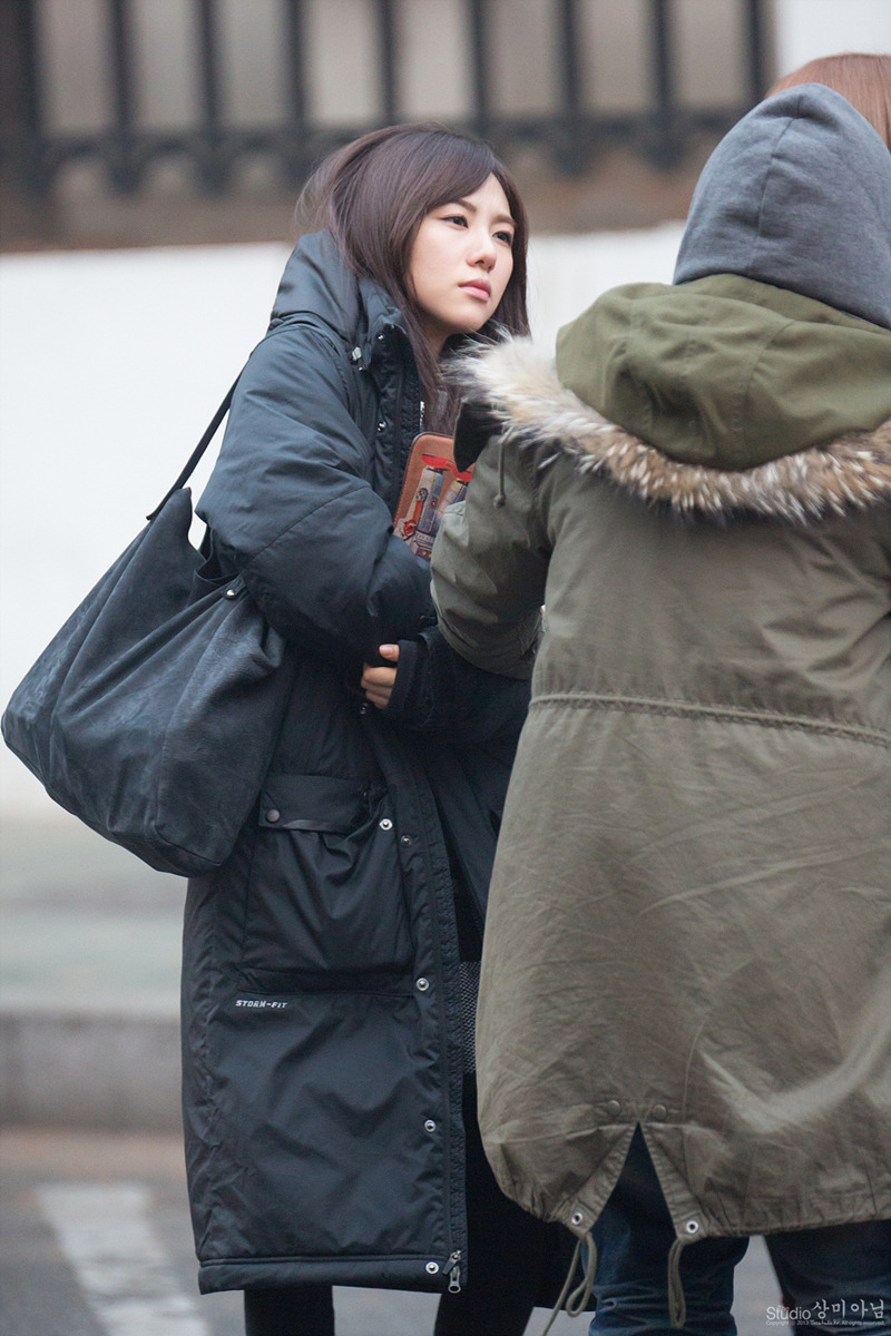AOA 민아, 유나 - 140117 뮤직뱅크 출근길 직찍