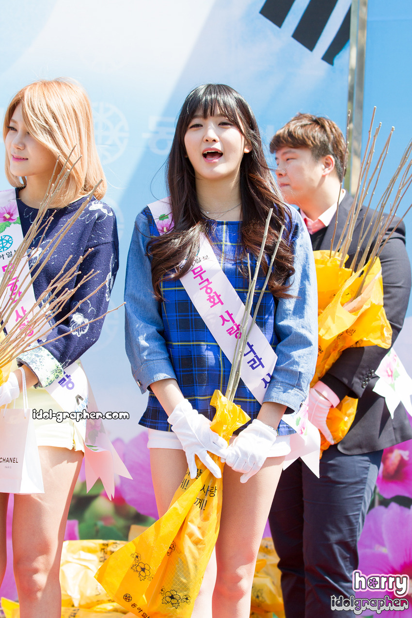 AOA  직찍 - 140404 무궁화 묘목 나눠주기 행사 by Harry