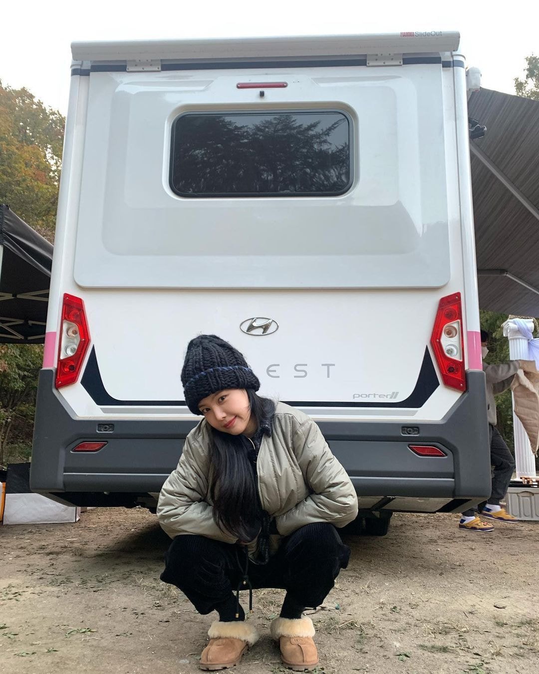 니트모자 쓴 손나은