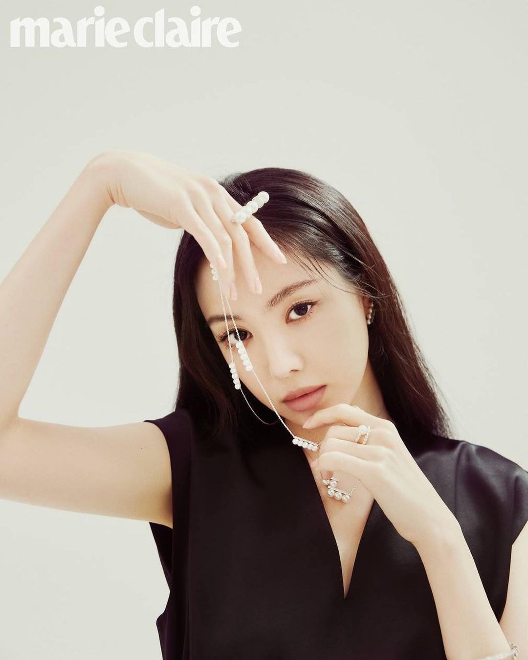 손나은 인스타 업뎃 (feat. 마리끌레르)