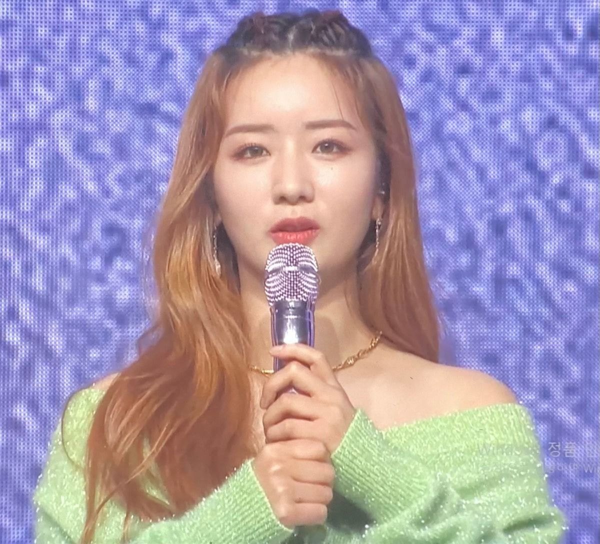 온택트 팬미팅을 진행한 에이핑크