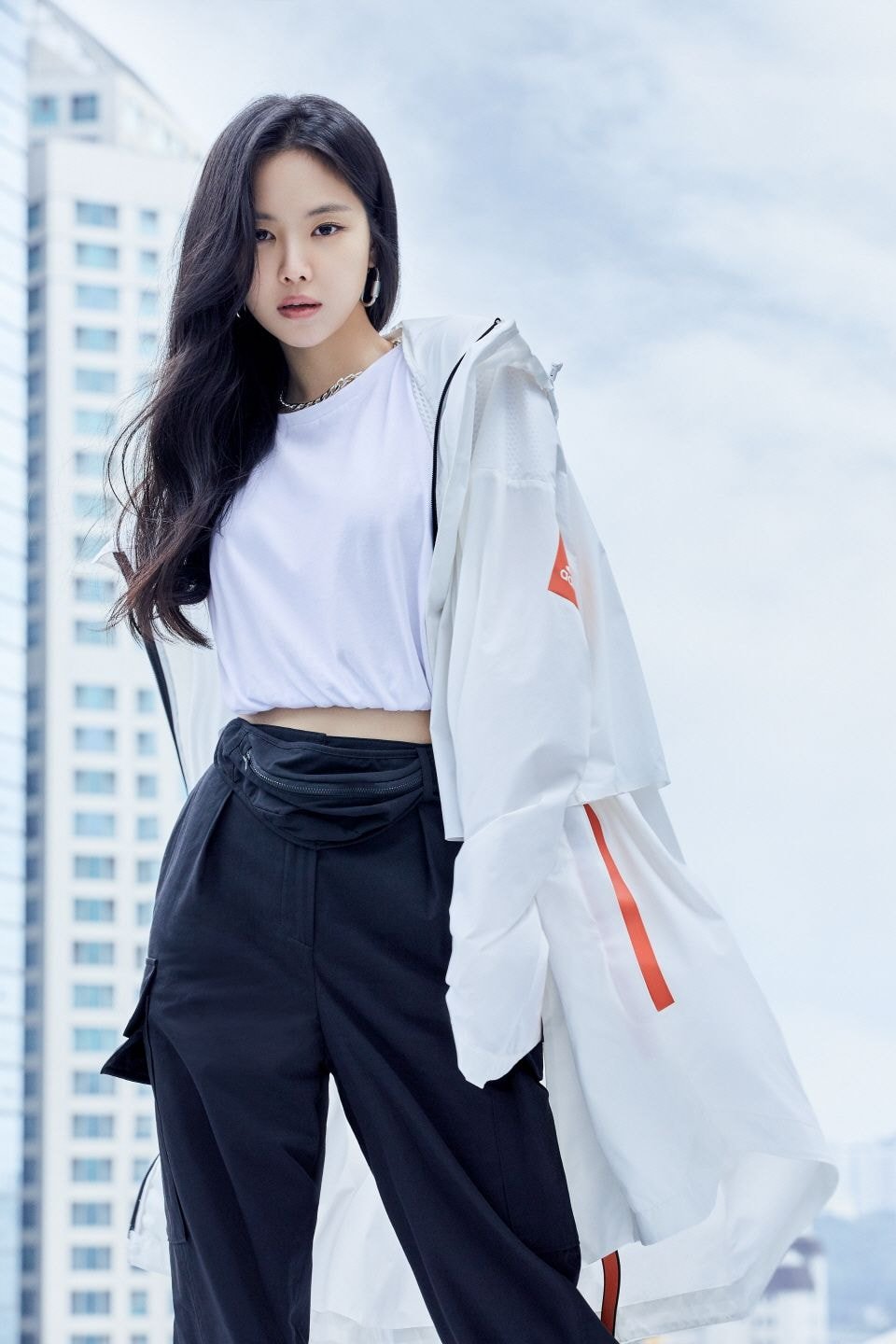 아디다스, 손나은·송민호 모델 발탁…
