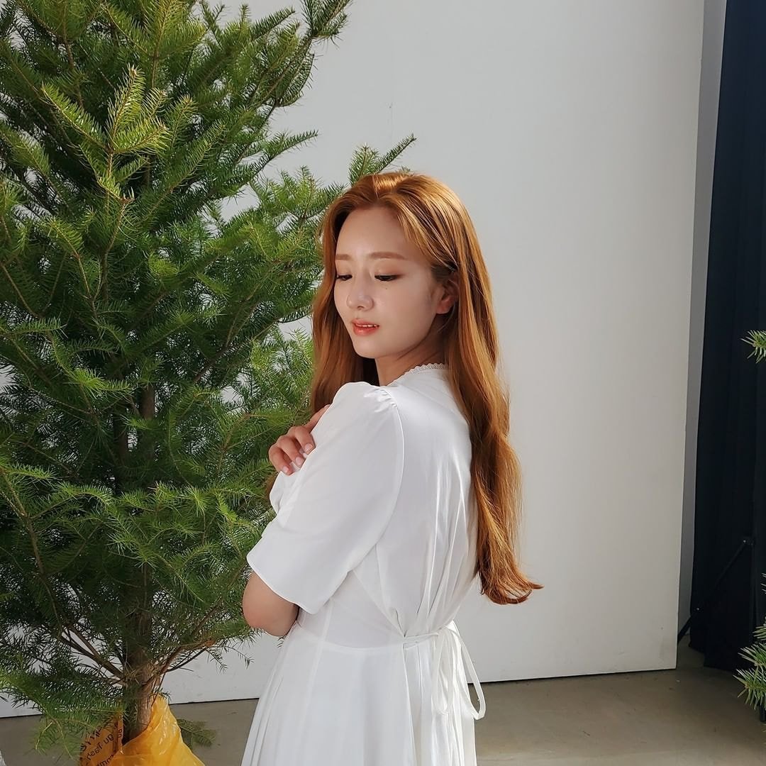 윤보미 광고 촬영 비하인드 인스타
