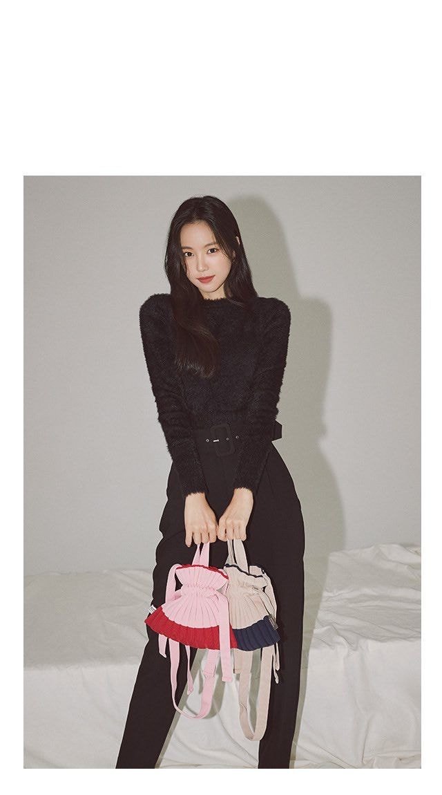 손나은 사만사타바사 광고 사진