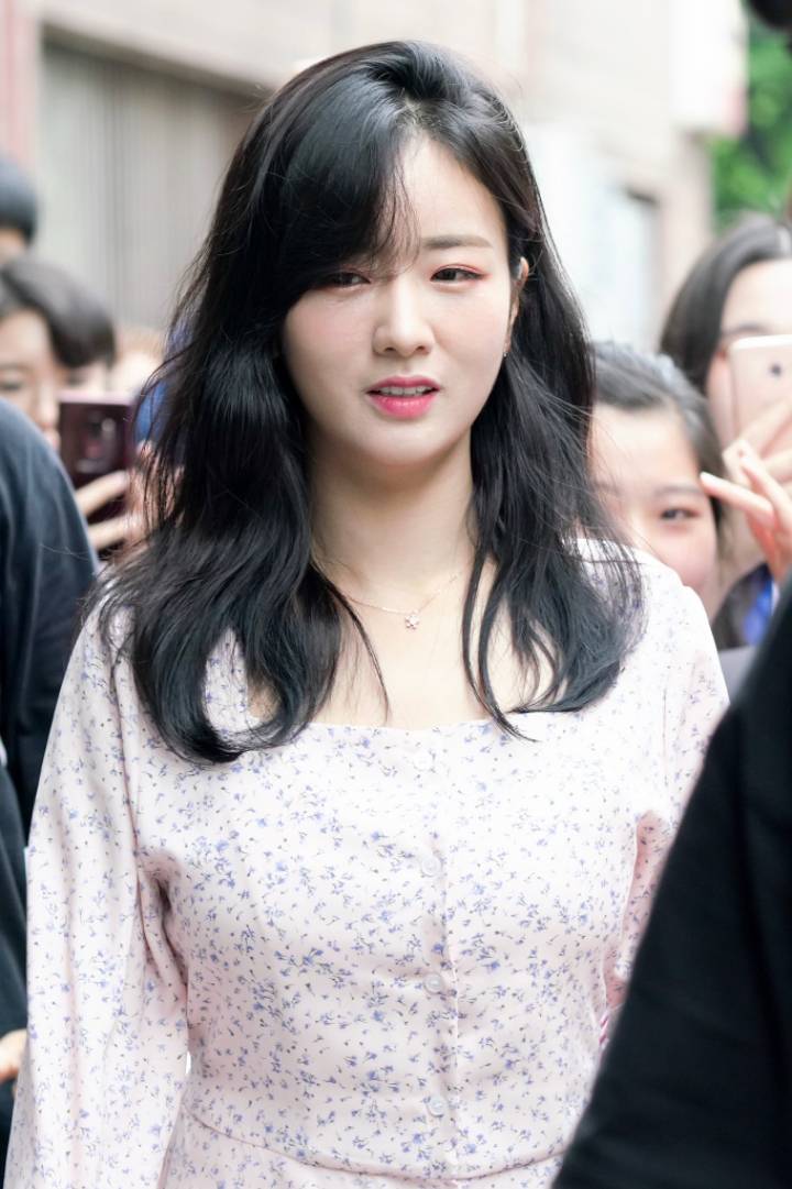 부모님 오픈하는 편의점에서 팬싸한 유투버 (with #에이핑크 #보미)