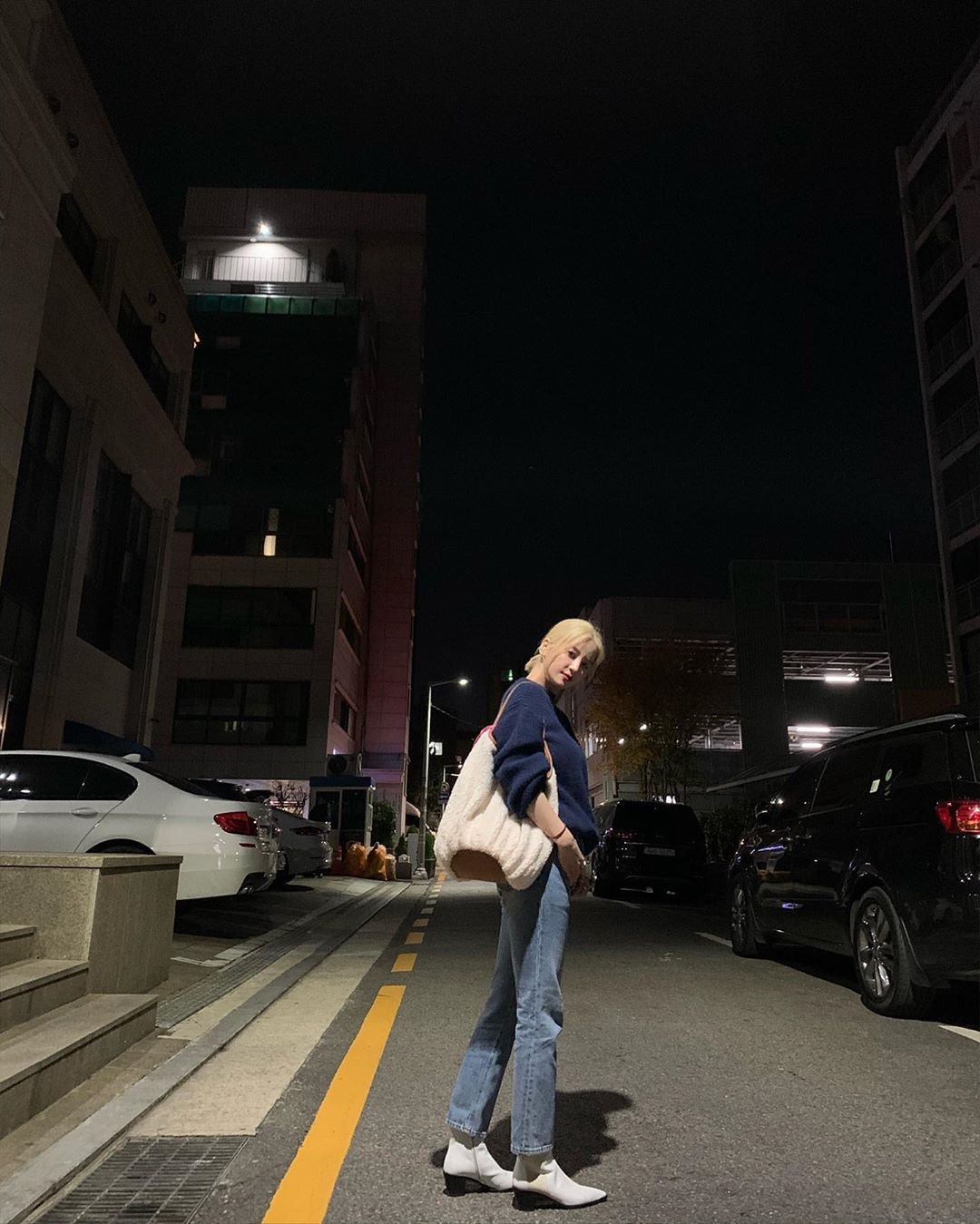 완전 탈색한 에이핑크 박초롱.insta