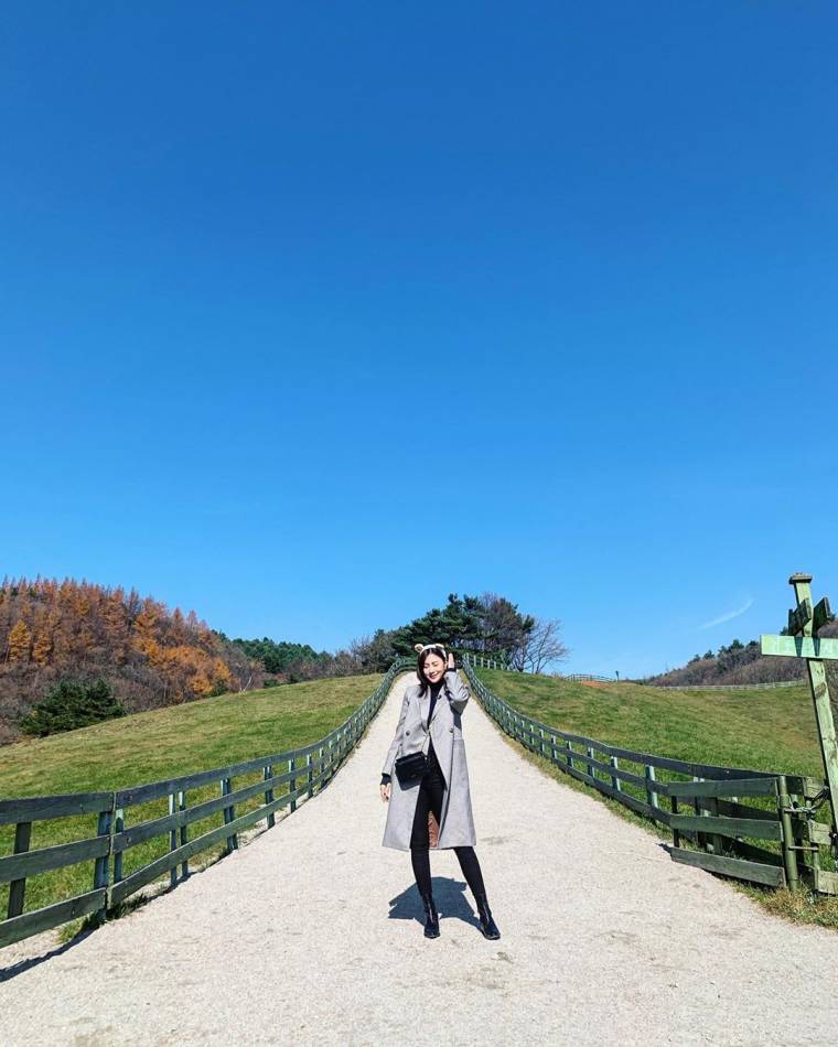 에이핑크 초롱,하영.insta