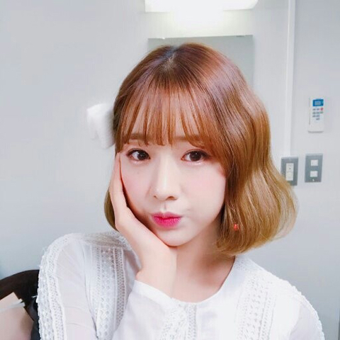 에이핑크 뽀미 단발 시절.jpg