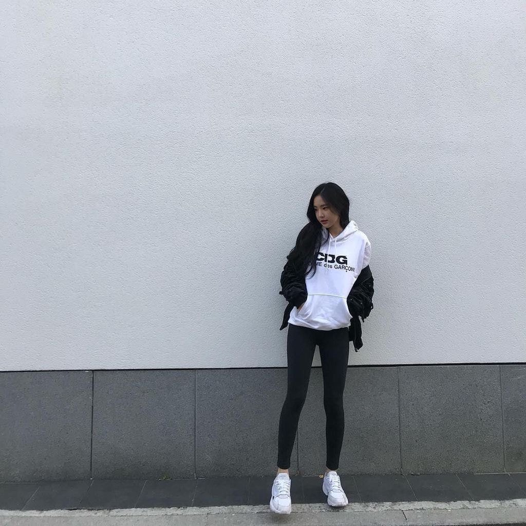 사복은 힙하게 입는 #에이핑크 #손나은.jpg