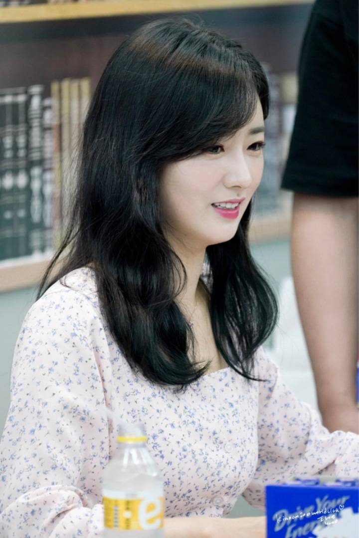 부모님 오픈하는 편의점에서 팬싸한 유투버 (with #에이핑크 #보미)