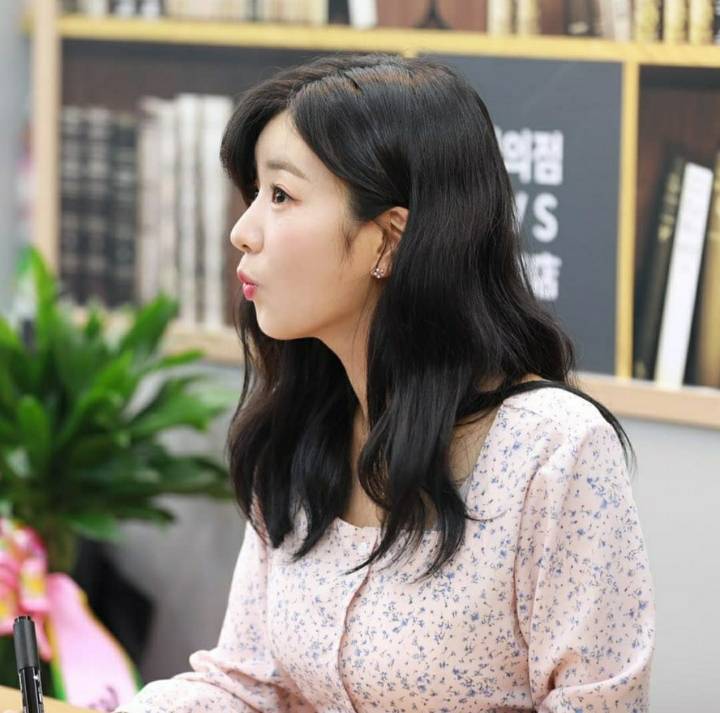 부모님 오픈하는 편의점에서 팬싸한 유투버 (with #에이핑크 #보미)