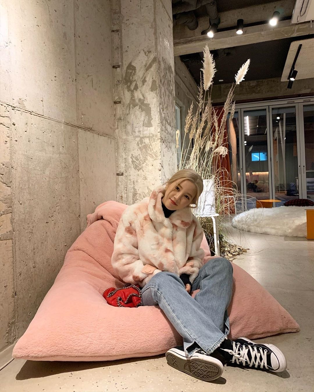 오늘자 에이핑크 박초롱.insta