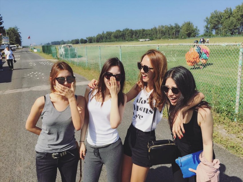 하와이가서 화보찍는 나은이.jpg