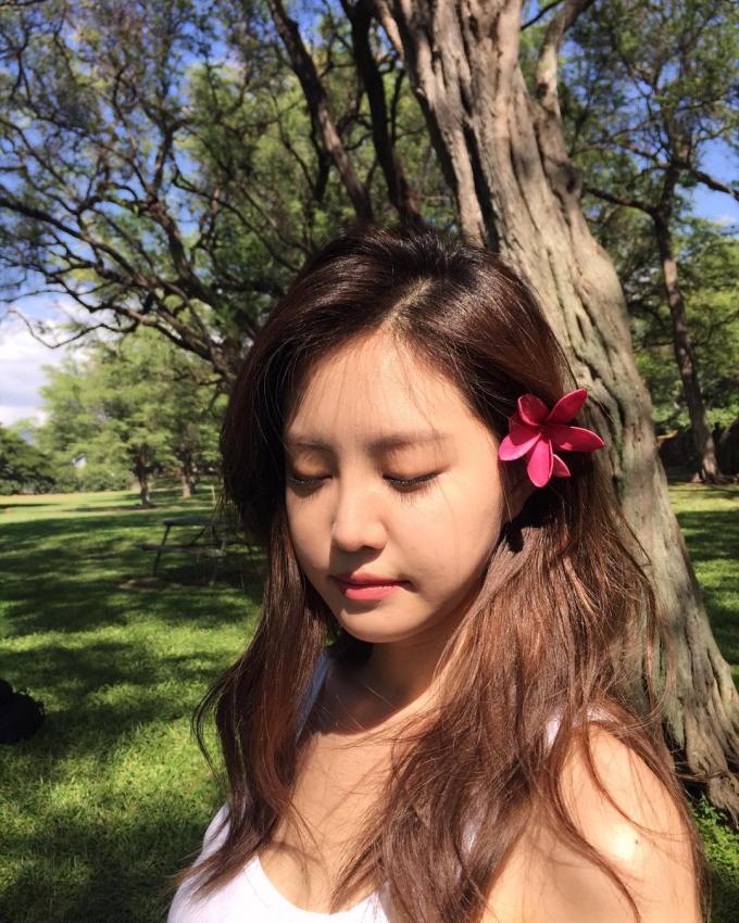 하와이가서 화보찍는 나은이.jpg