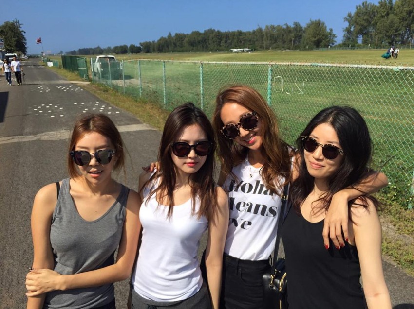 하와이가서 화보찍는 나은이.jpg