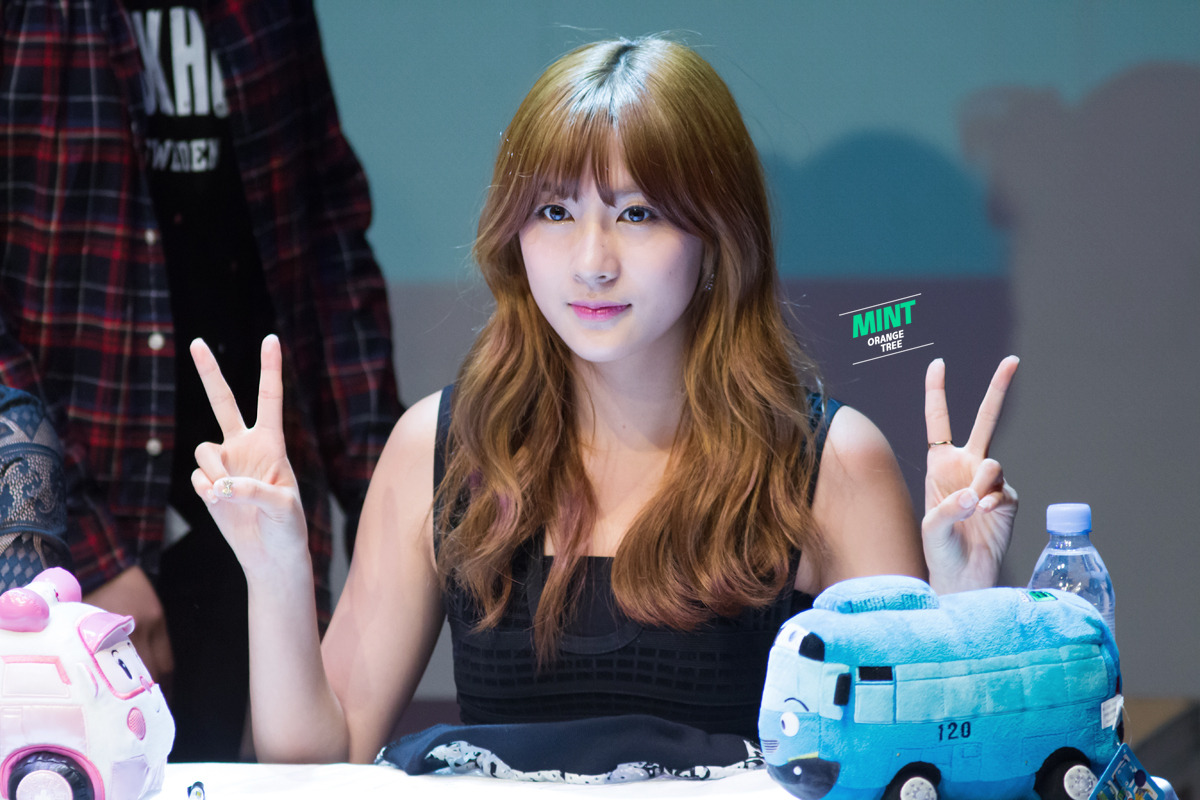 140517 오하영 에이핑크 신촌팬사인회 직찍 by MINT