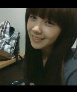 졸업사진 공개한 '에이핑크' 정은지, 모범생돋네
