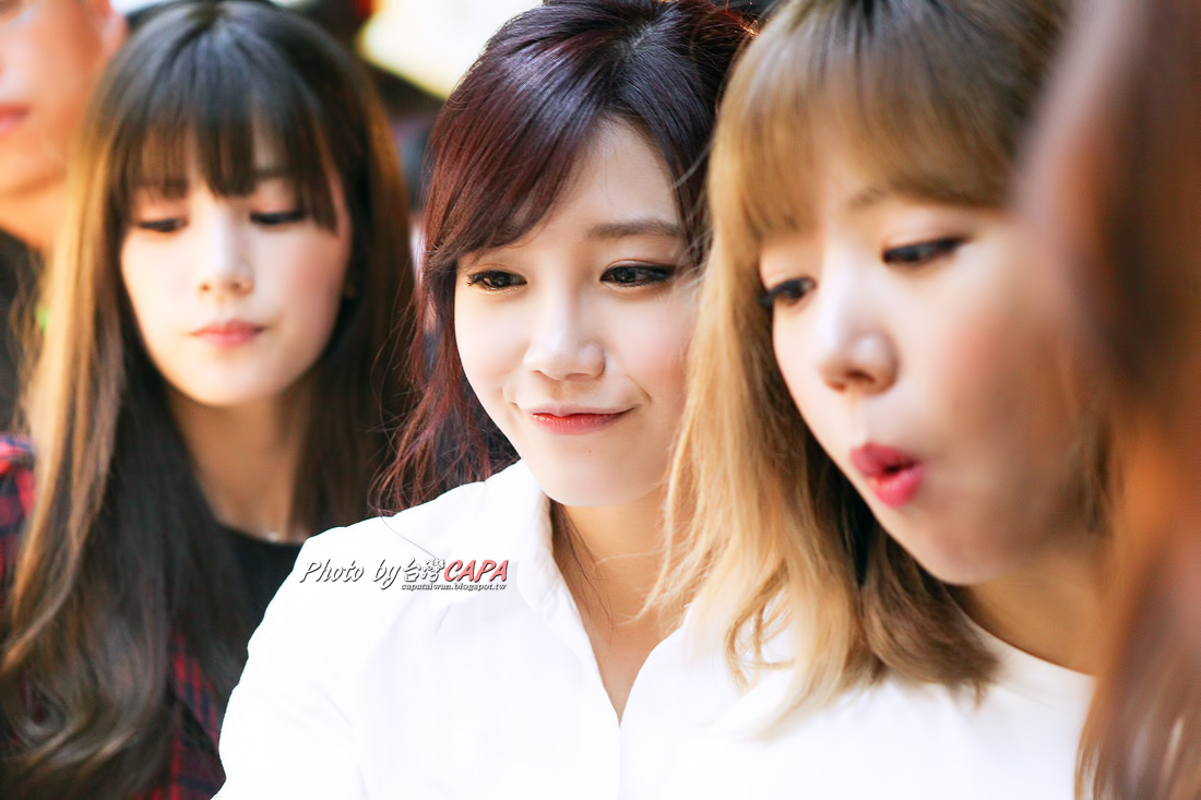 [part.2] 손나은,정은지 focus(에이핑크) 직찍 - 131019 대만 야시장 나들이