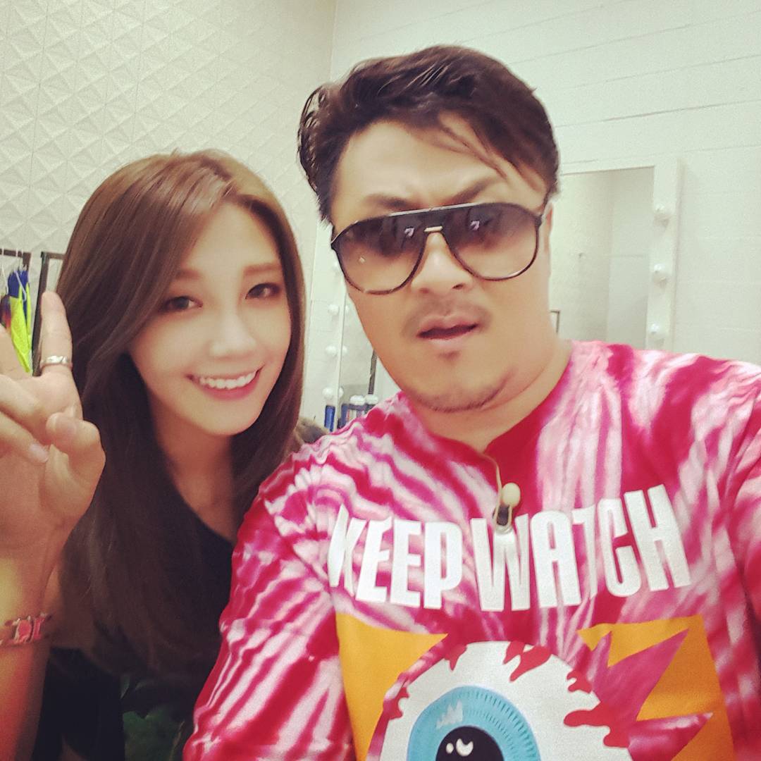에이핑크 (where 데프콘 인스타그램).jpg