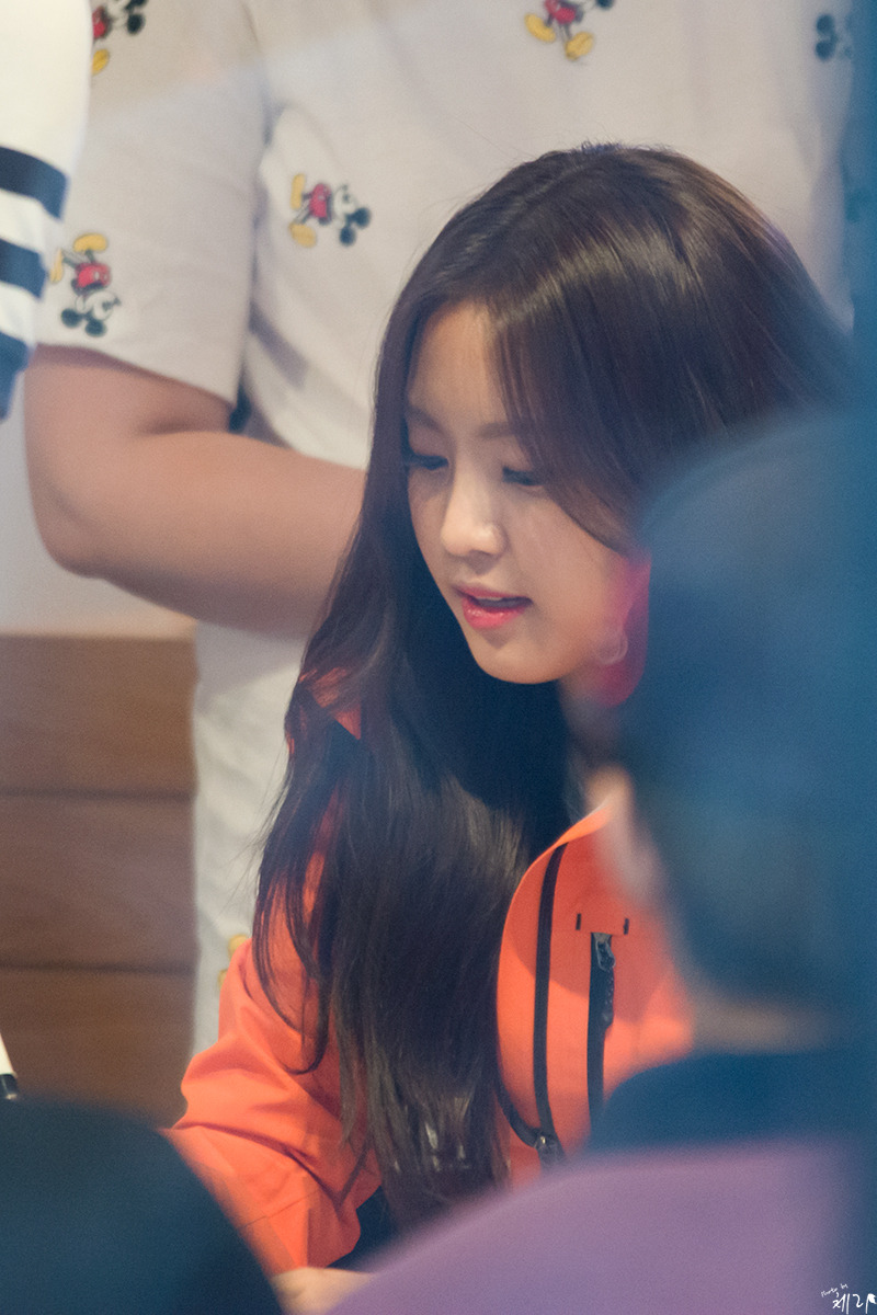 140822 손나은(에이핑크) 대전 M-LIMITED 팬싸인회 by 체리