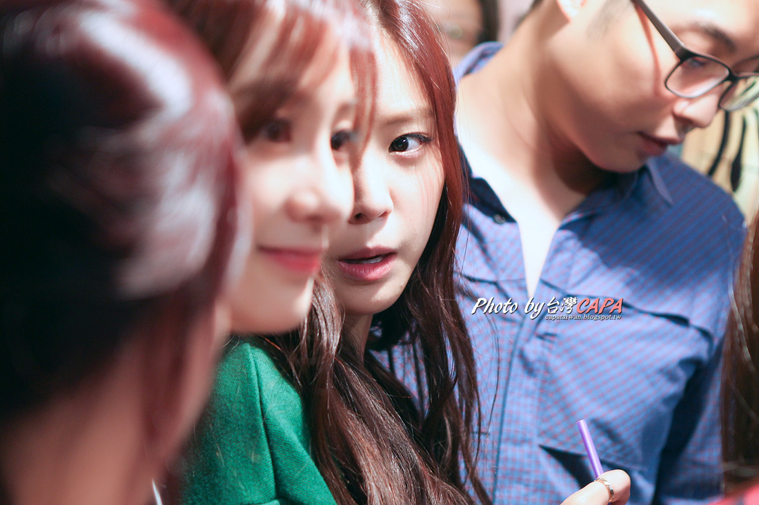 131019 에이핑크 대만 야시장 나들이 직찍 Part.4 (17pics)