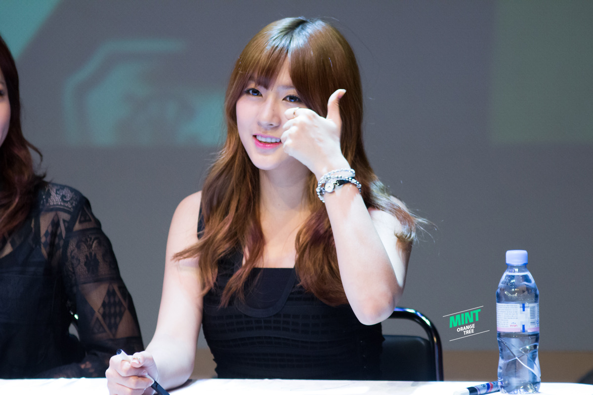 140517 오하영 에이핑크 신촌팬사인회 직찍 by MINT