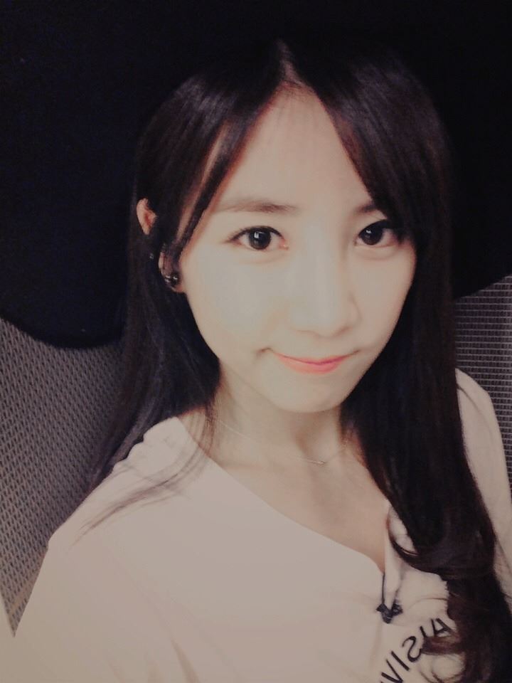 에이핑크(초롱,하영) 공카 사진 업데이트
