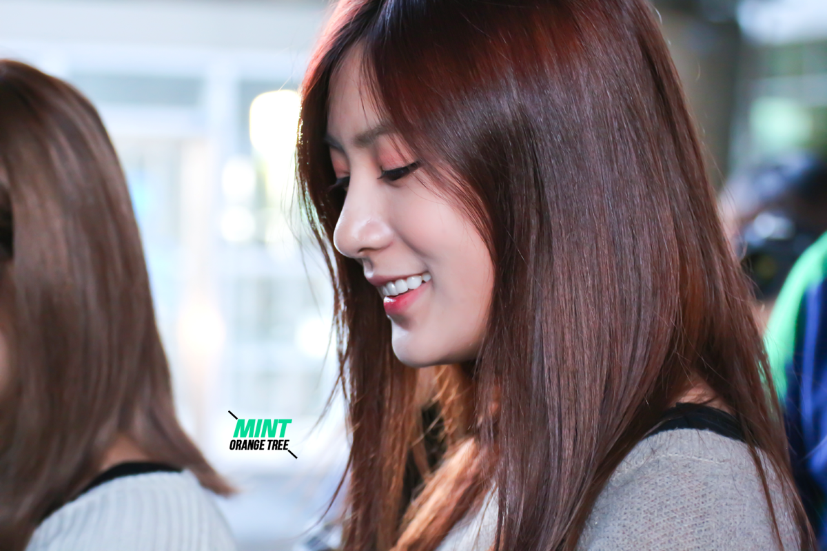 오하영(Apink) - 131021 싱가폴 입국