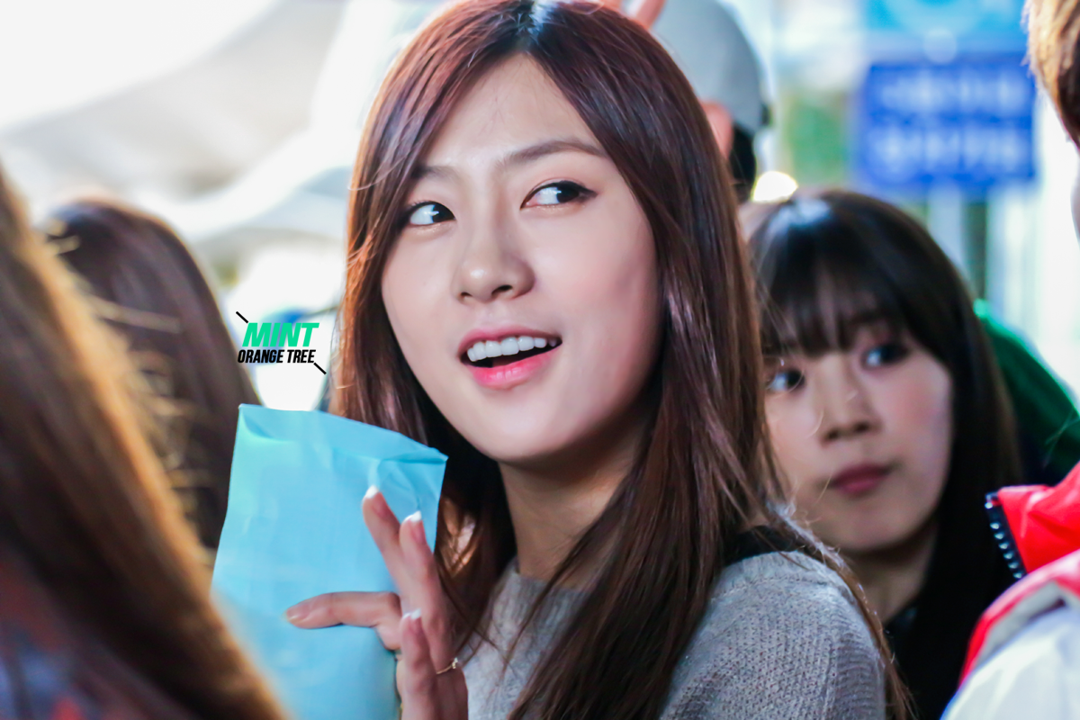 오하영(Apink) - 131021 싱가폴 입국