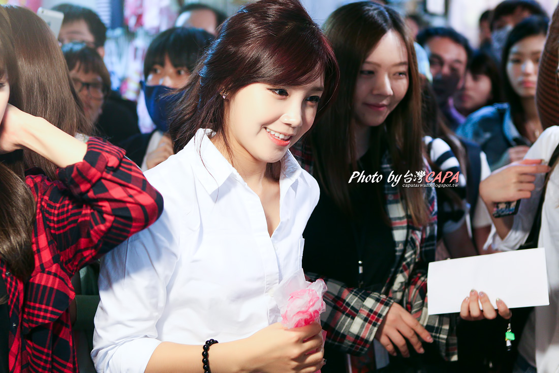 [Part.3] 131020 에이핑크 대만 야시장 나들이 직찍 20P
