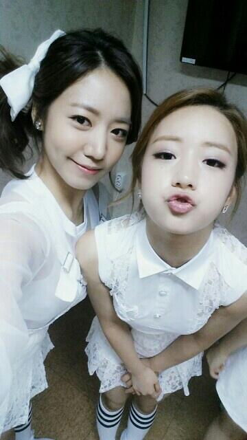 에이핑크 트위터 - [보미남주] 사랑해요♡ 뽀미냄쥬 의 셀카들