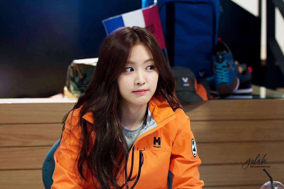 140822 손나은(에이핑크) 대전 m-limited 팬사인회 직찍 by gulabi