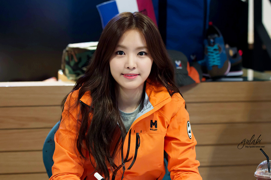 140822 손나은(에이핑크) 대전 m-limited 팬사인회 직찍 by gulabi