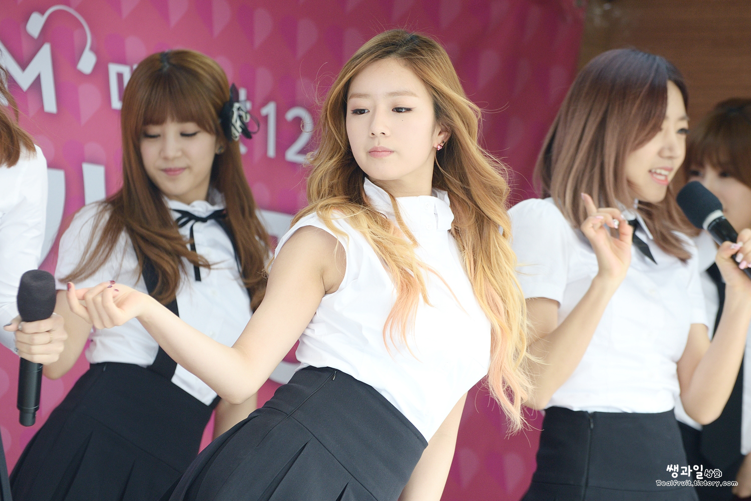 에이핑크 직찍 - 140411 이소라의 가요광장 by 쌩과일