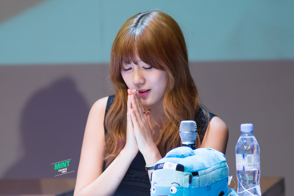 140517 오하영 에이핑크 신촌팬사인회 직찍 by MINT