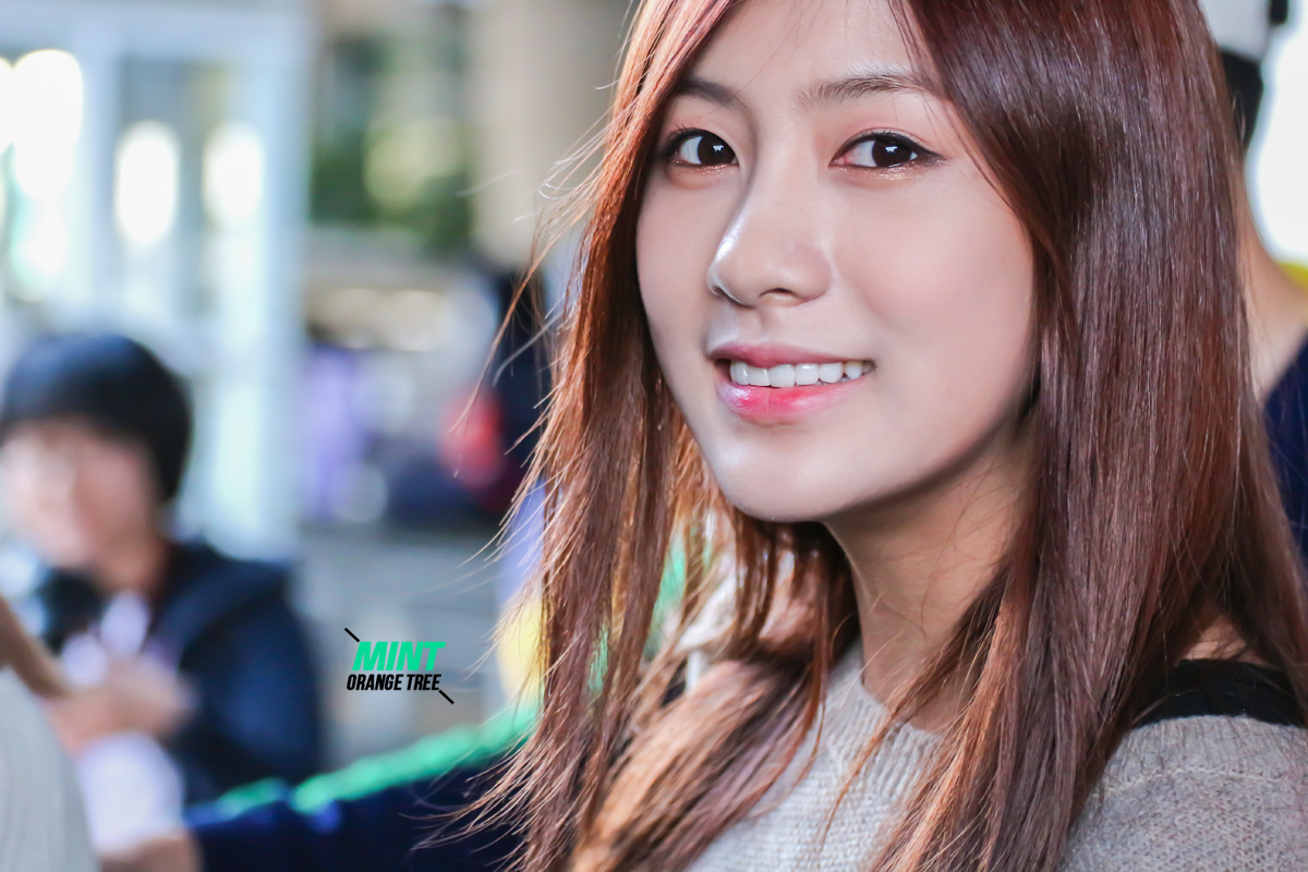 오하영(Apink) - 131021 싱가폴 입국