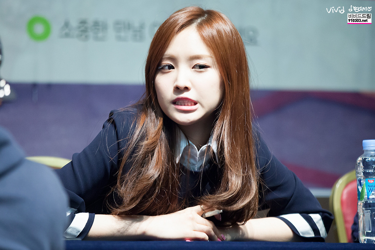 140413 손나은 목동팬사인회 직찍 모음 by EXTRA, 비비드드림