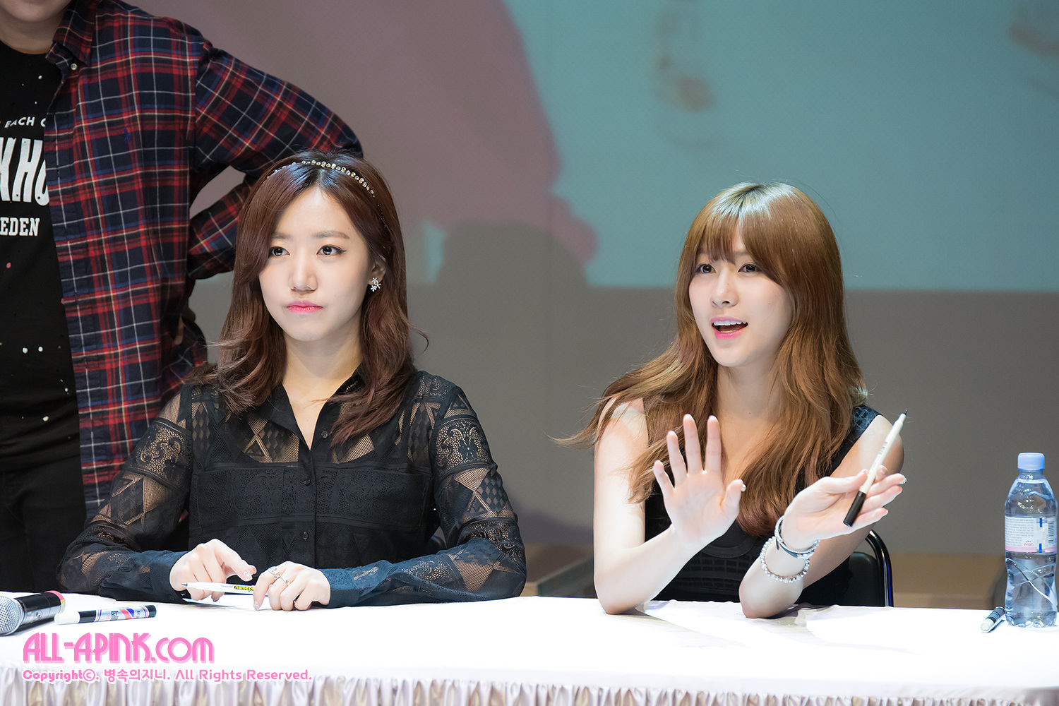 에이핑크 팬사인회 직찍 - 140517 신촌 현대백화점