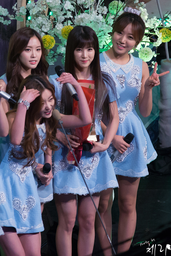 140208 에이핑크(초롱 focus) 연예예술상 직찍 by 체리