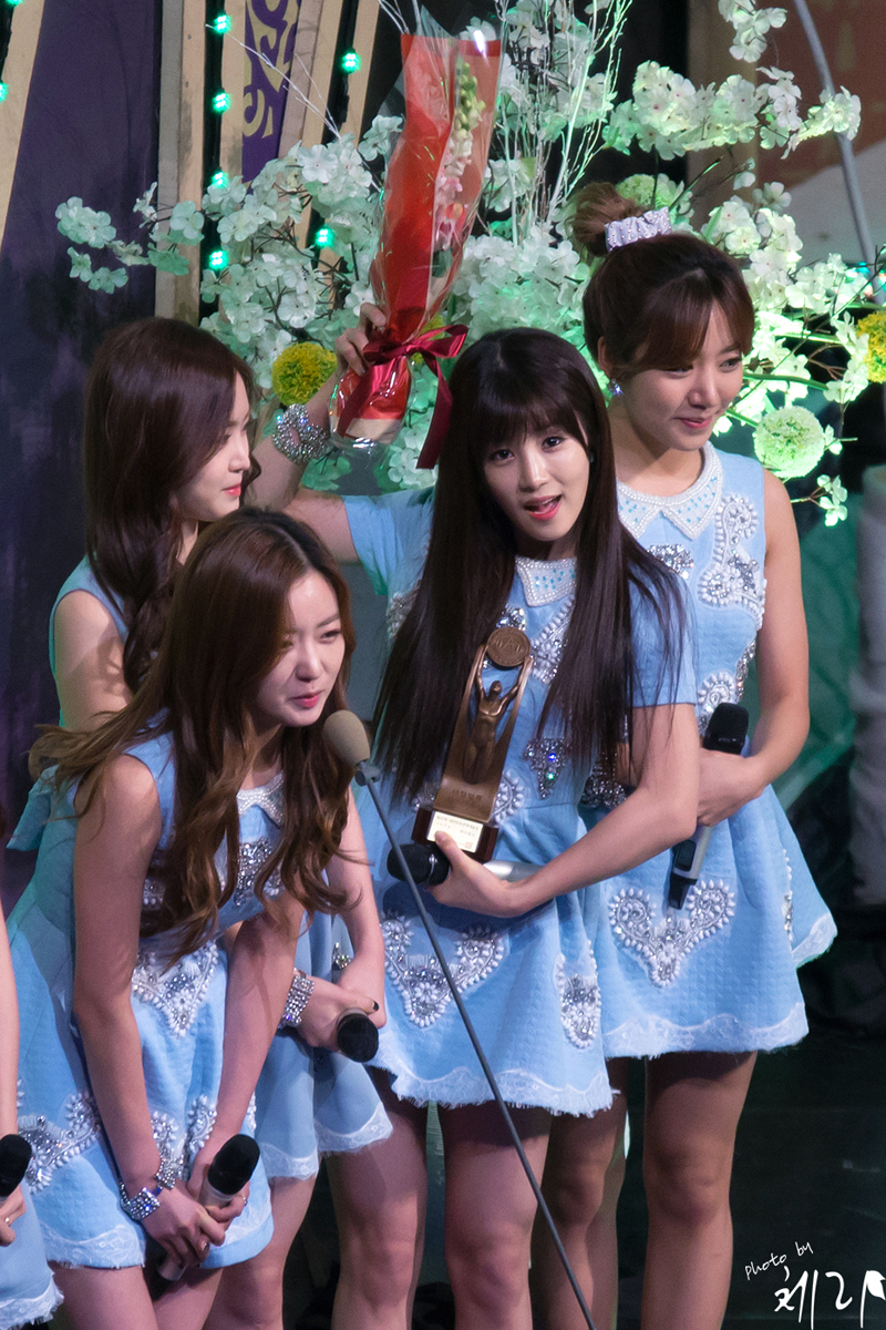 140208 에이핑크(초롱 focus) 연예예술상 직찍 by 체리